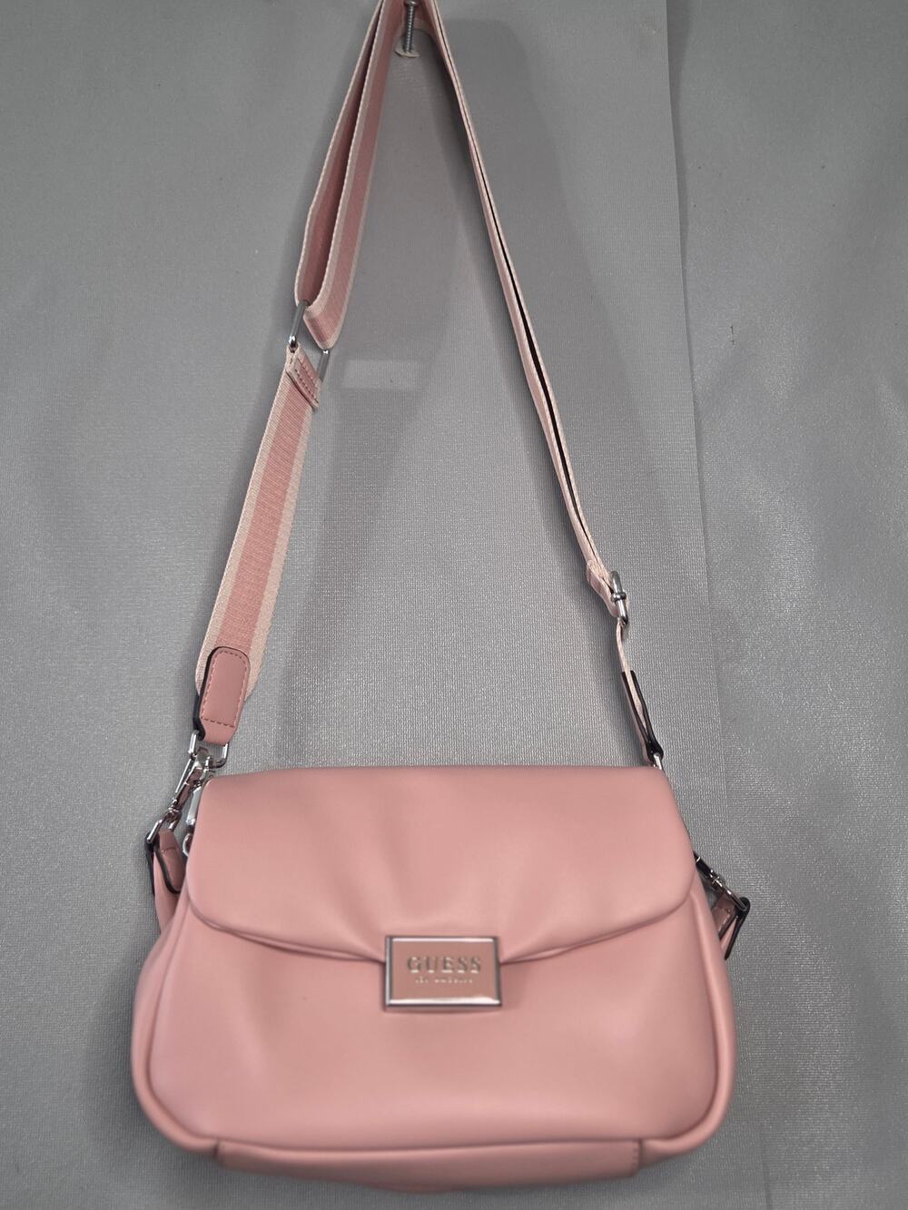 GUESS Blush Pink Crossbody Shoulder Bag Faux Leather Silver Tone Hardware 169